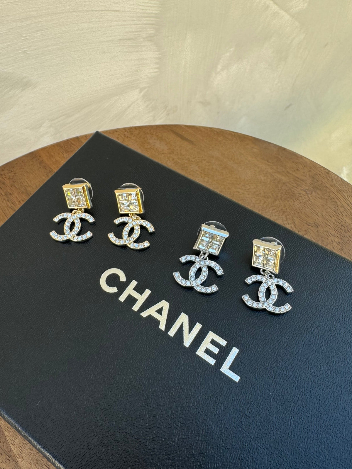 CC DANGLE RHINESTONE