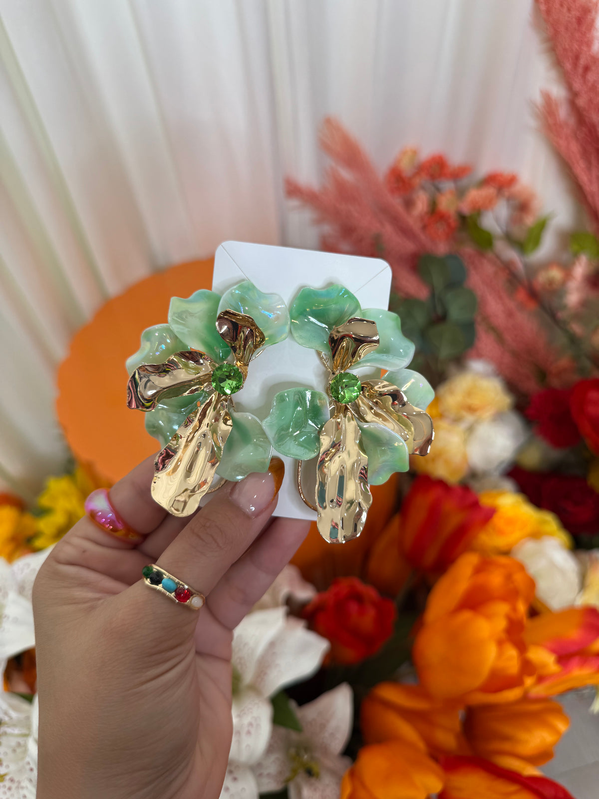GREEN FLORAL EARRINGS