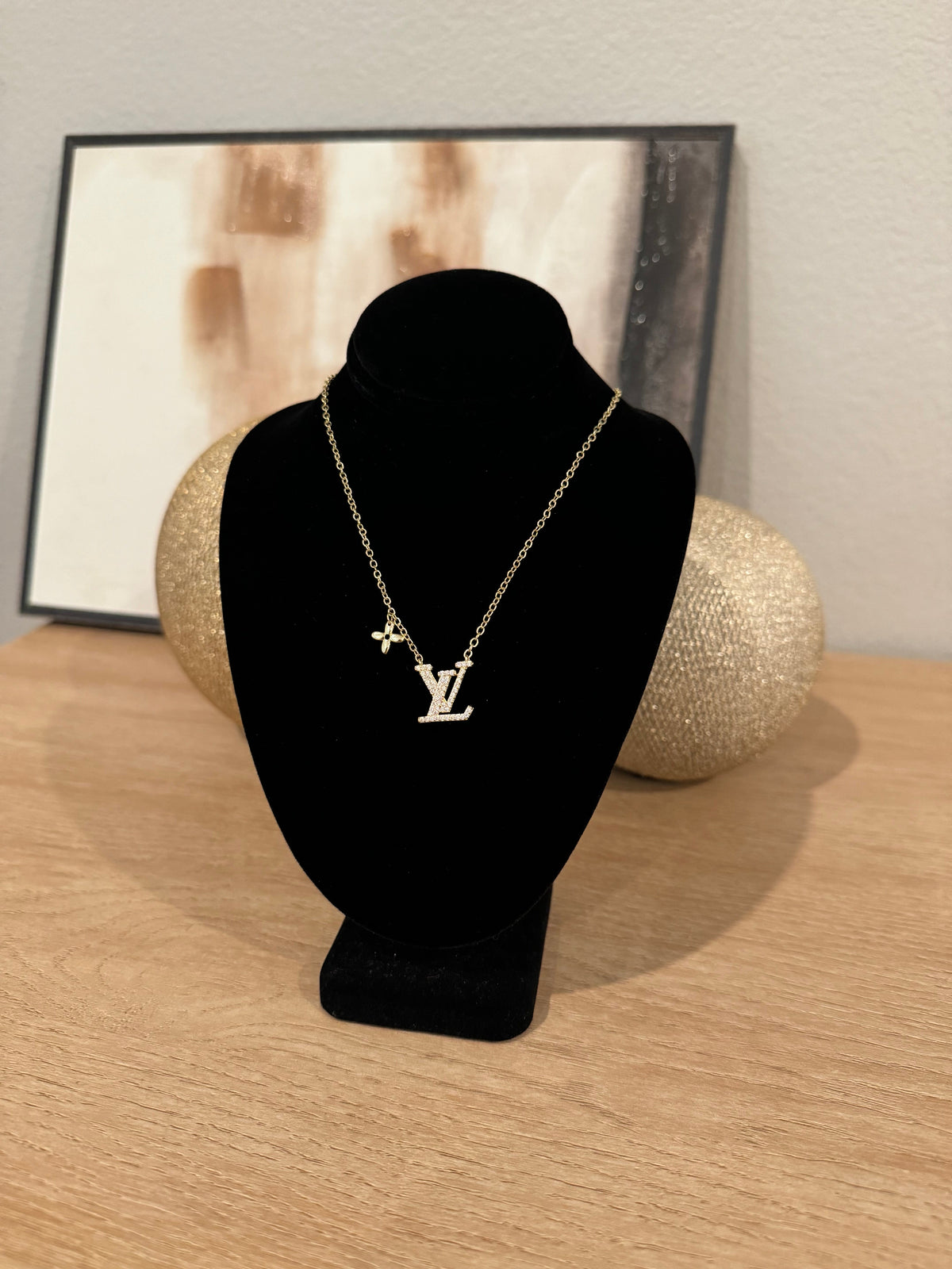 LV DIAMOND NECKLACE (GOLD)